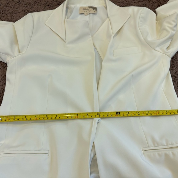 Elizabeth And James Cream Scrunch Sleeve Blazer Long Line 8 - Picture 12 of 12